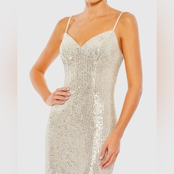 IEENA FOR MAC DUGGAL 11276 NWT Sequined Sleeveless Column Gown - Picture 3 of 8